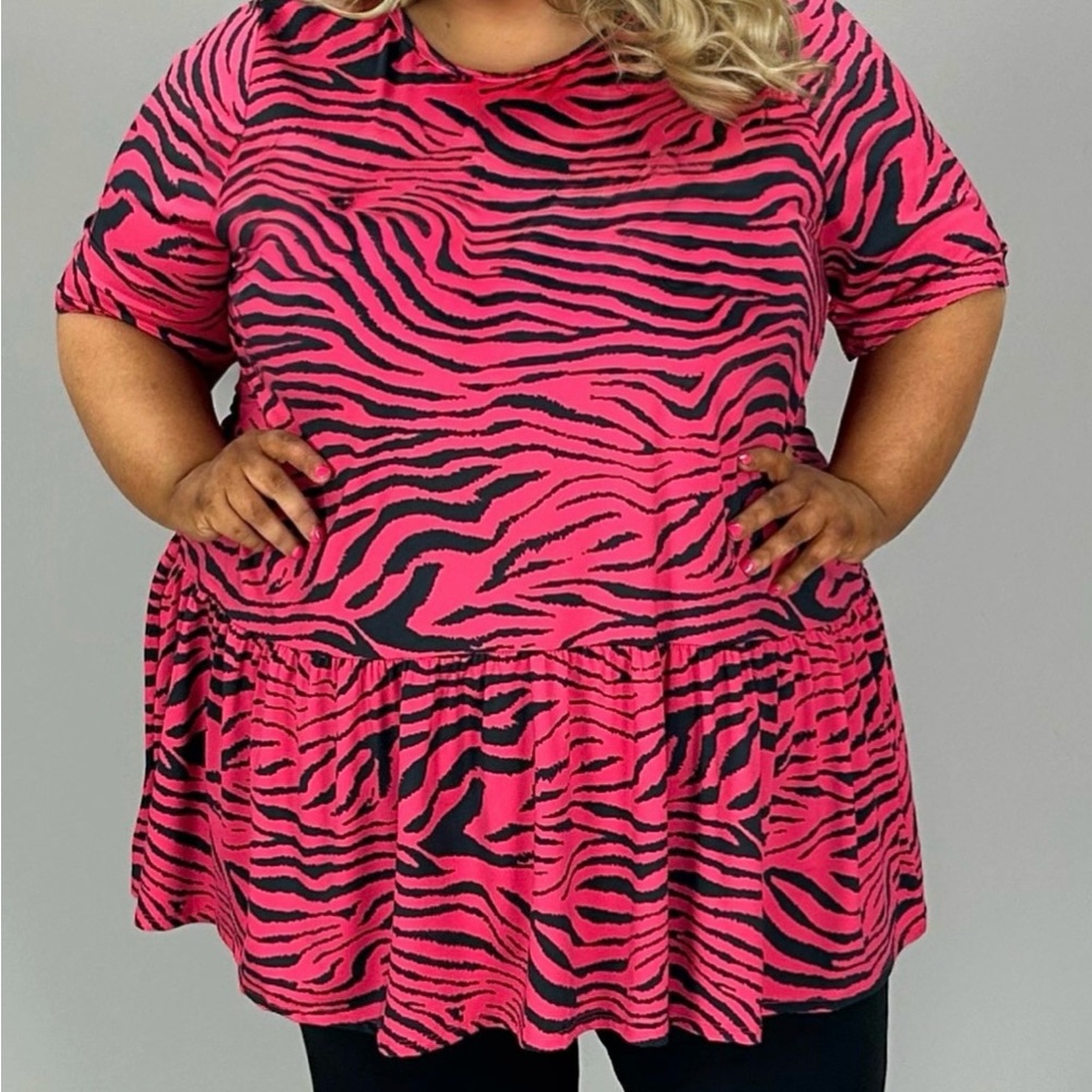 Plus Size Pink/Fuchsia Zebra Print Top With Ruffl… - image 1